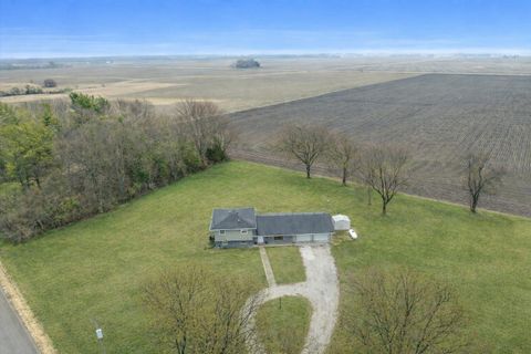 Tiny photo for 15795 E 2550 North Road, Hudson, IL 61748 (MLS # 12582637)