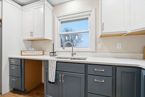 Tiny photo for 15795 E 2550 North Road, Hudson, IL 61748 (MLS # 12582637)