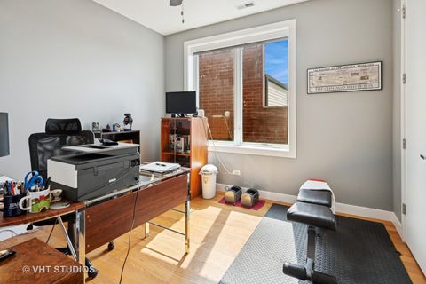 Tiny photo for 2442 N Clybourn Avenue #5S, Chicago, IL 60614 (MLS # 12438401)
