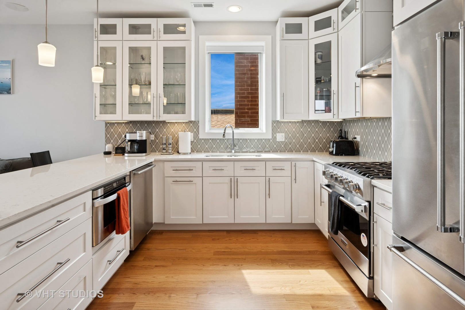 2442 N Clybourn Avenue 5S