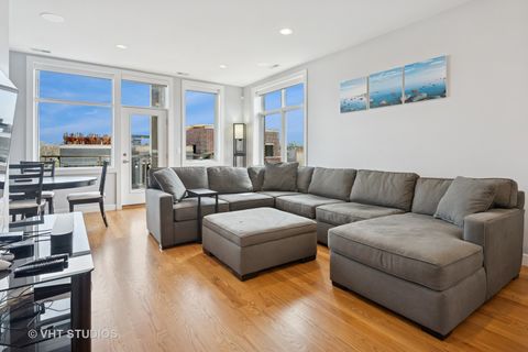 Tiny photo for 2442 N Clybourn Avenue #5S, Chicago, IL 60614 (MLS # 12438401)