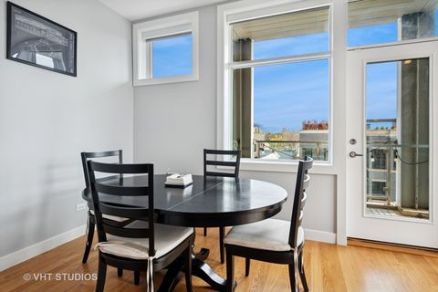 Tiny photo for 2442 N Clybourn Avenue #5S, Chicago, IL 60614 (MLS # 12438401)