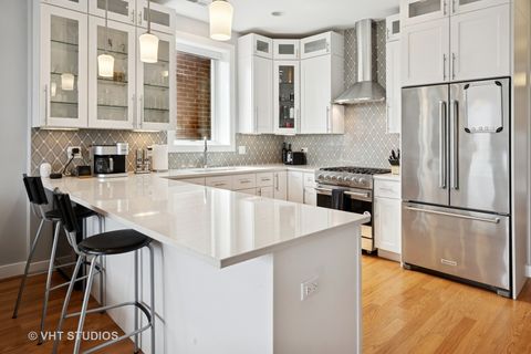 Tiny photo for 2442 N Clybourn Avenue #5S, Chicago, IL 60614 (MLS # 12438401)