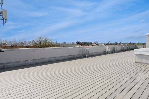 Tiny photo for 2442 N Clybourn Avenue #5S, Chicago, IL 60614 (MLS # 12438401)