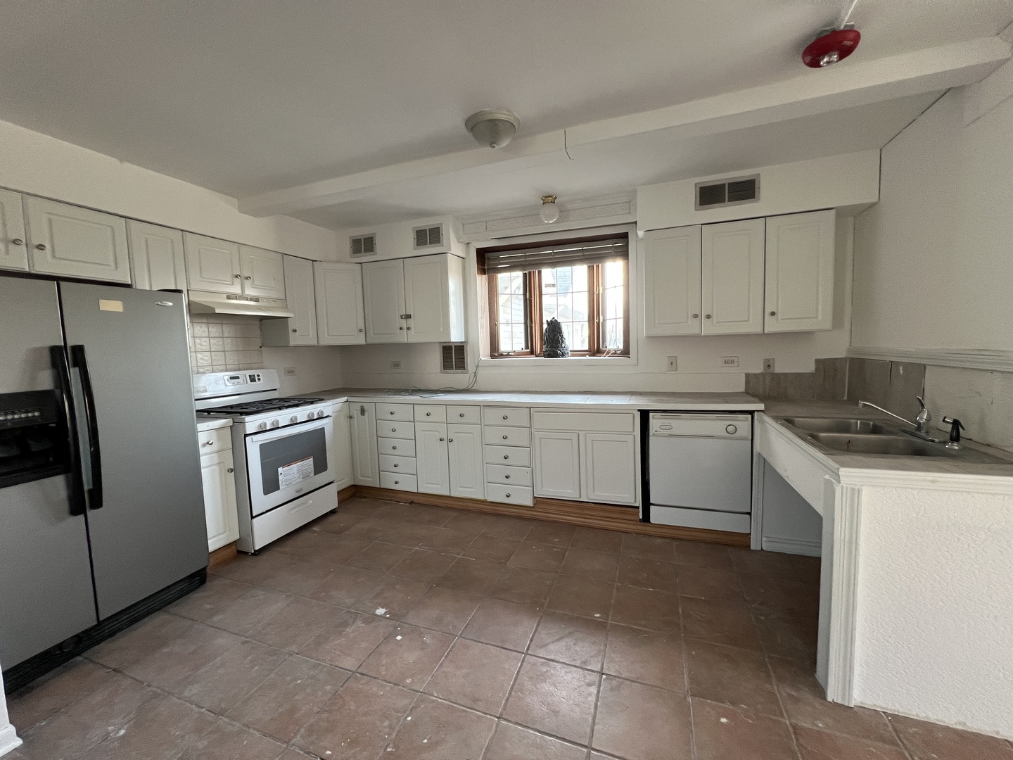 16059 W 151st Street