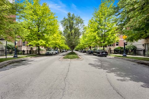 Tiny photo for 1151 W 14th Place #238, Chicago, IL 60608 (MLS # 12481308)