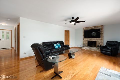 Tiny photo for 7635 Wilton Court, Darien, IL 60561 (MLS # 12621084)