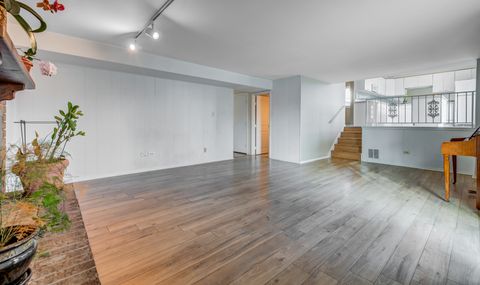 Tiny photo for 1651 W Goldengate Drive, Addison, IL 60101 (MLS # 12581541)