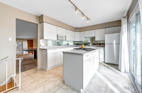 Tiny photo for 1651 W Goldengate Drive, Addison, IL 60101 (MLS # 12581541)