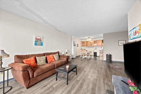 Tiny photo for 1043 S York Road #406, Bensenville, IL 60106 (MLS # 12586294)