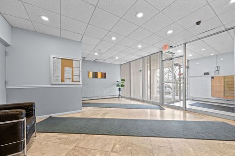 Tiny photo for 1043 S York Road #406, Bensenville, IL 60106 (MLS # 12586294)