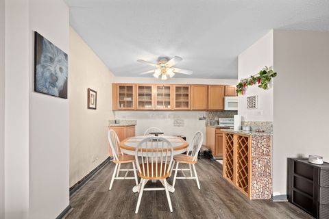 Tiny photo for 1043 S York Road #406, Bensenville, IL 60106 (MLS # 12586294)