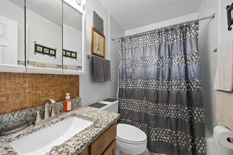 Tiny photo for 1043 S York Road #406, Bensenville, IL 60106 (MLS # 12586294)