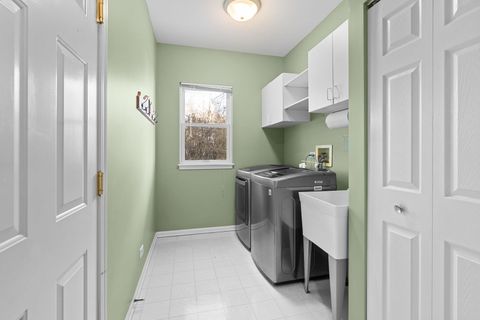 Tiny photo for 5 Talcott Avenue, Crystal Lake, IL 60014 (MLS # 12528800)