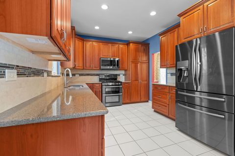 Tiny photo for 5 Talcott Avenue, Crystal Lake, IL 60014 (MLS # 12528800)