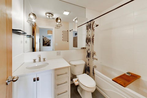 Tiny photo for 1465 W Fargo Avenue #3, Chicago, IL 60626 (MLS # 12728584)
