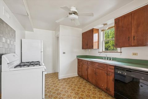 Tiny photo for 1719 N 77th Court, Elmwood Park, IL 60707 (MLS # 12483968)