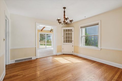 Tiny photo for 1719 N 77th Court, Elmwood Park, IL 60707 (MLS # 12483968)