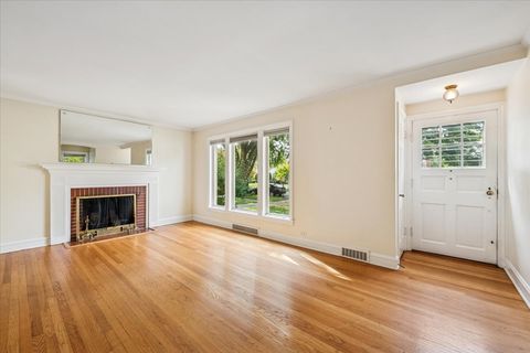 Tiny photo for 1719 N 77th Court, Elmwood Park, IL 60707 (MLS # 12483968)