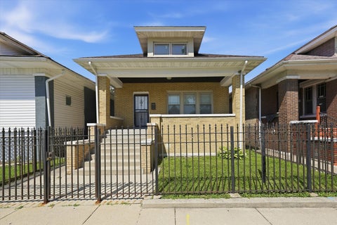 Photo of 7614 S Carpenter Street, Chicago, IL 60620 (MLS # 12701375)