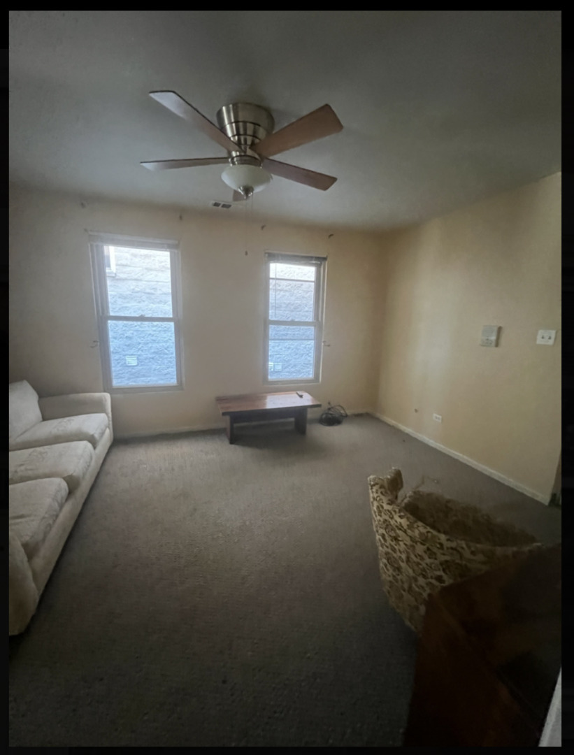 821 N Hermitage Avenue 2R