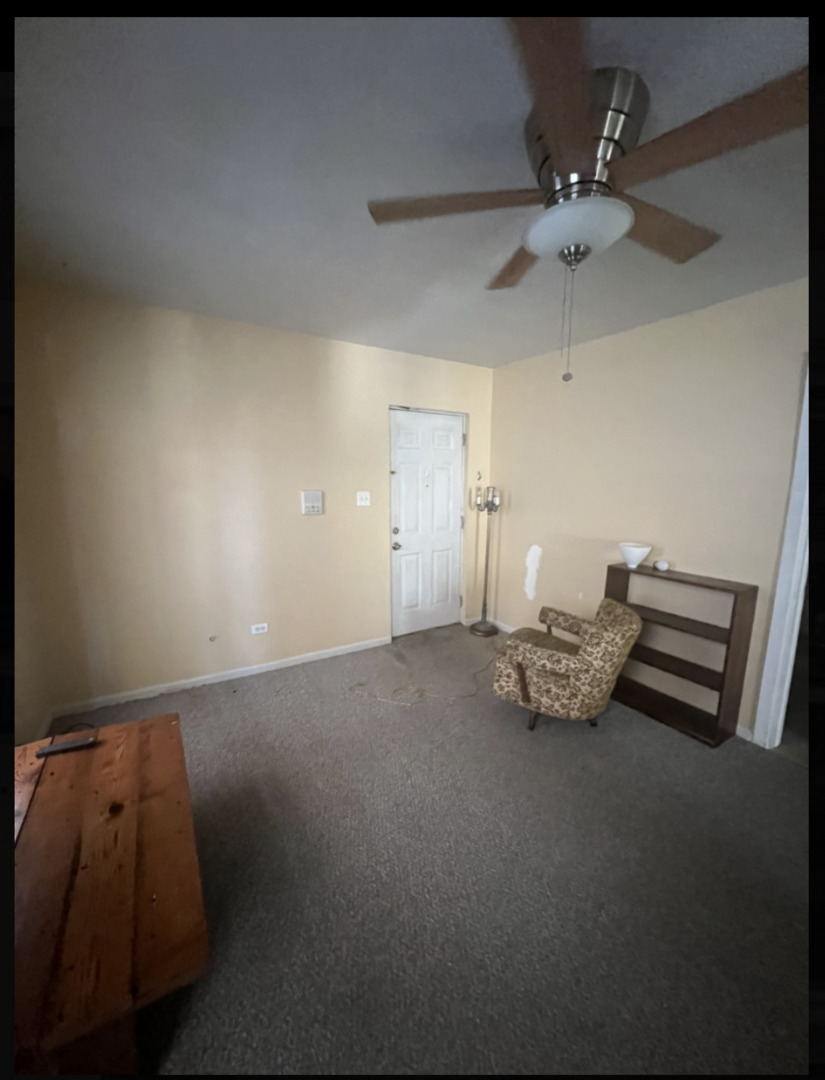 821 N Hermitage Avenue 2R