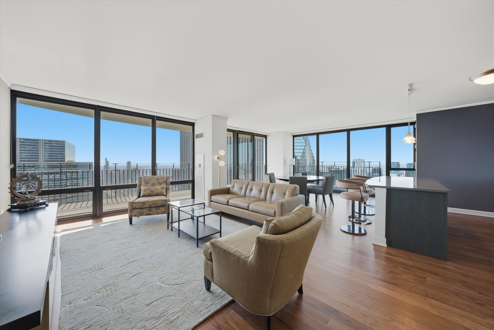 225 N Columbus Drive 7201