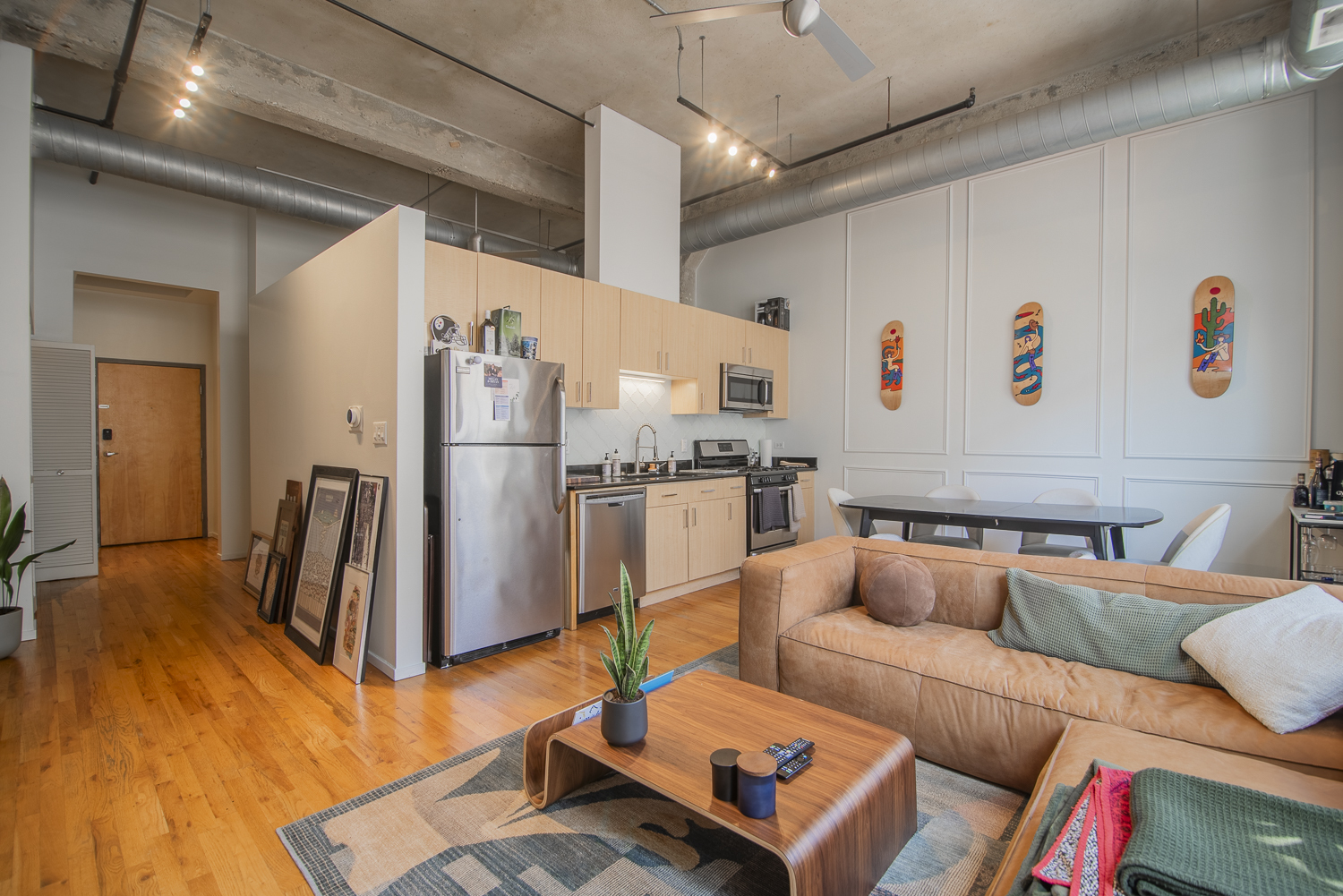 817 W Washington Boulevard 102