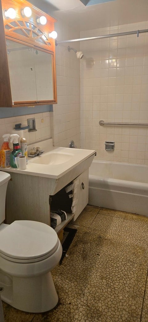 Tiny photo for 320 CIRCLE Avenue #203, Forest Park, IL 60130 (MLS # 12772280)