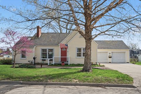 Photo of 720 4th Avenue, Camanche, IA 52730 (MLS # 12617514)