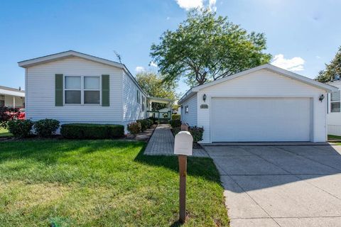 3159 Jeanette Avenue, Park City, IL 60085 - #: 12486891