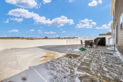 Tiny photo for 3810 Obsidian Drive, Champaign, IL 61822 (MLS # 12547703)