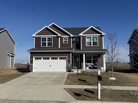 Photo of 3810 Obsidian Drive, Champaign, IL 61822 (MLS # 12547703)