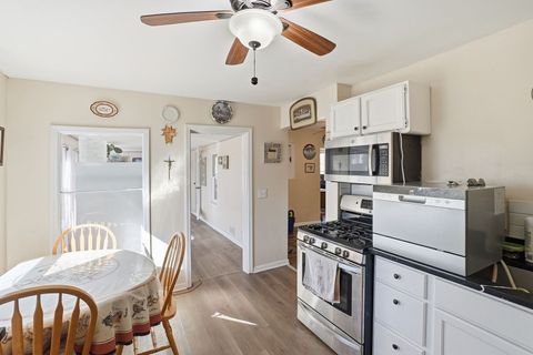 Tiny photo for 110 N Seminary Avenue, Woodstock, IL 60098 (MLS # 12581866)