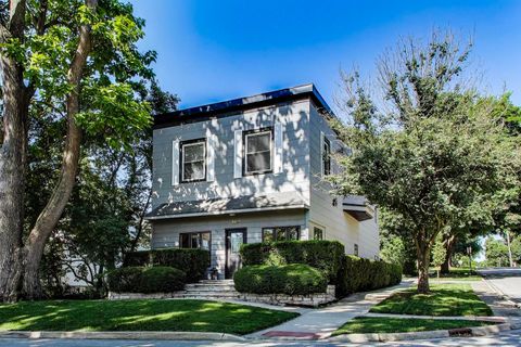 Tiny photo for 102 S Quincy Street, Hinsdale, IL 60521 (MLS # 12493020)