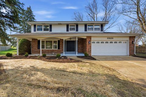 Photo of 6S656 Avon Court, Naperville, IL 60540 (MLS # 12650895)