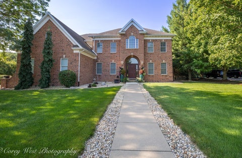 Tiny photo for 14 Baker Park Avenue, Peru, IL 61354 (MLS # 12716565)