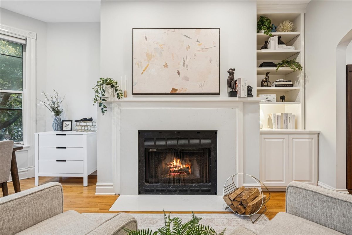 734 W Belden Avenue 2