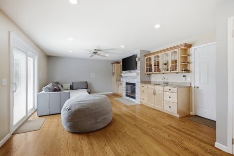 Tiny photo for 953 Moccasin Court, Carol Stream, IL 60188 (MLS # 12691492)