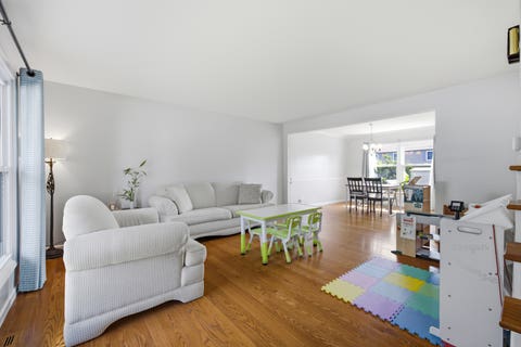 Tiny photo for 953 Moccasin Court, Carol Stream, IL 60188 (MLS # 12691492)