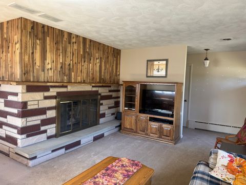Tiny photo for 700 N Garfield Street, Harvard, IL 60033 (MLS # 12489710)
