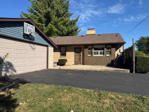 Tiny photo for 700 N Garfield Street, Harvard, IL 60033 (MLS # 12489710)