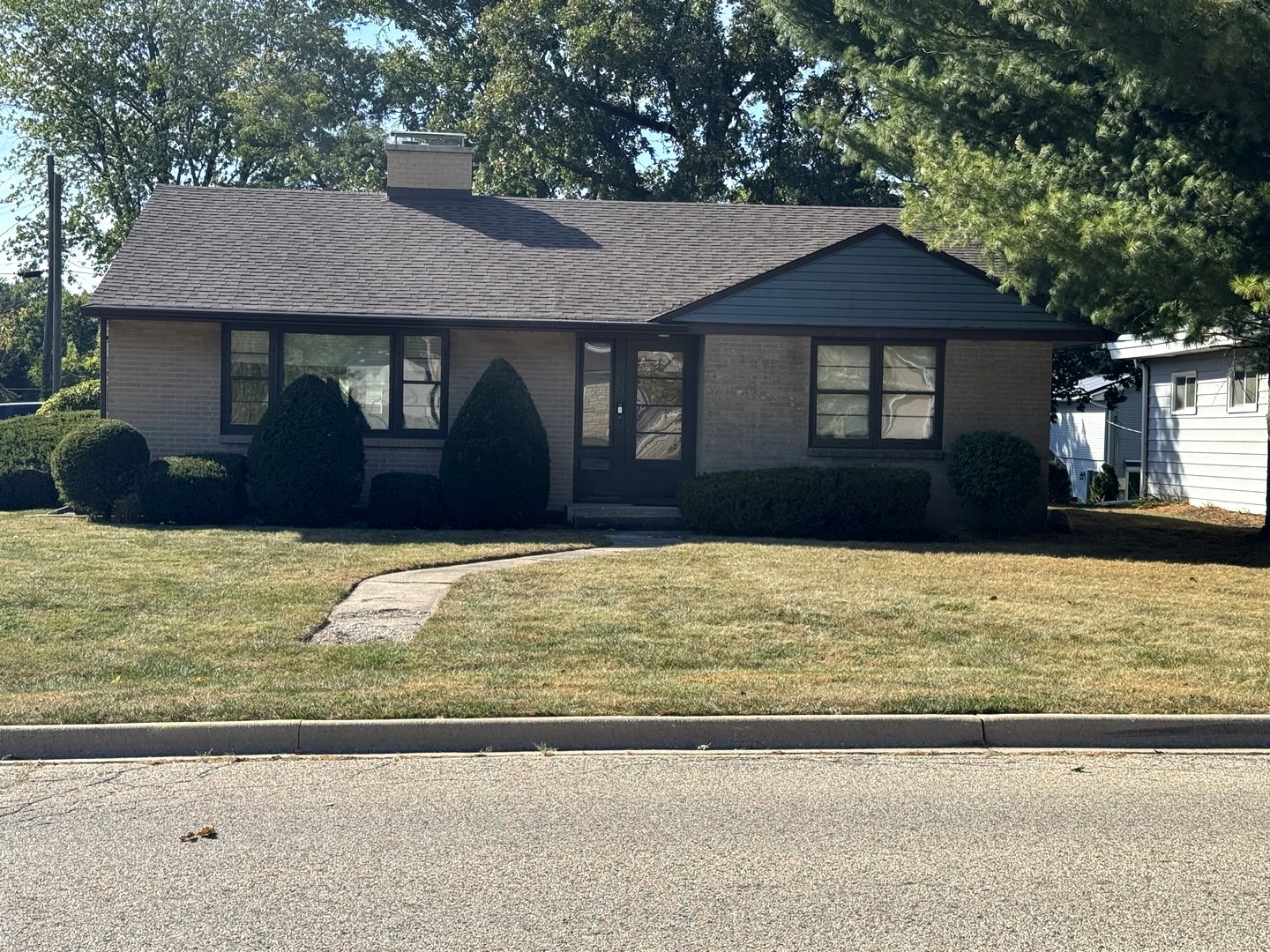 700 N Garfield Street