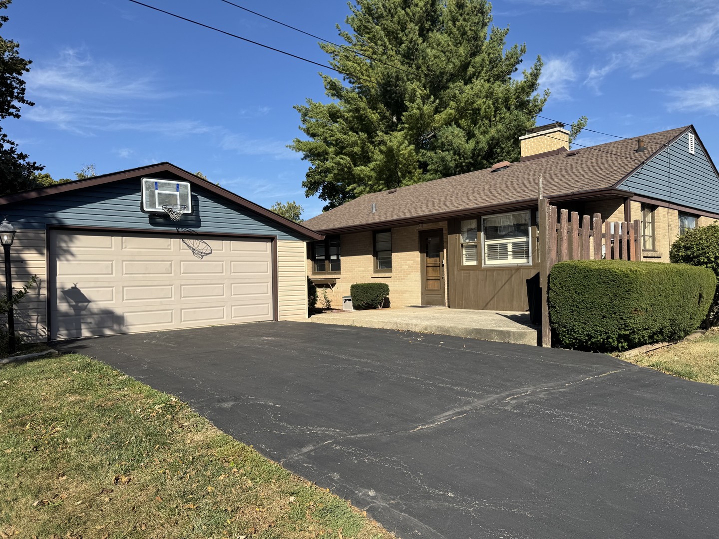 700 N Garfield Street