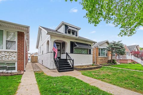 Tiny photo for 5335 N Moody Avenue, Chicago, IL 60630 (MLS # 12627580)