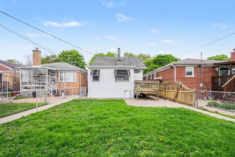 Tiny photo for 5335 N Moody Avenue, Chicago, IL 60630 (MLS # 12627580)