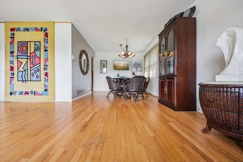 Tiny photo for 2176 N Westmoreland Drive, Palatine, IL 60074 (MLS # 12624472)