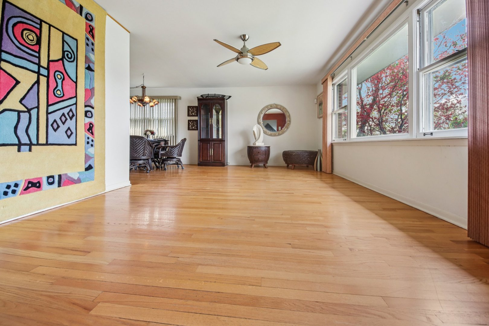 2176 N Westmoreland Drive