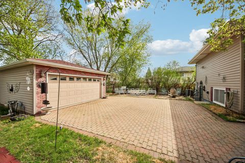 Tiny photo for 2176 N Westmoreland Drive, Palatine, IL 60074 (MLS # 12624472)