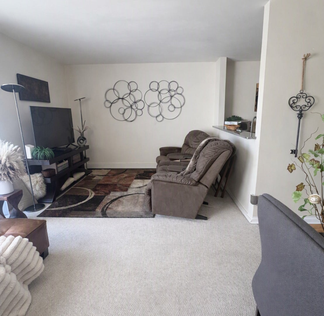 1919 Prairie Square 302